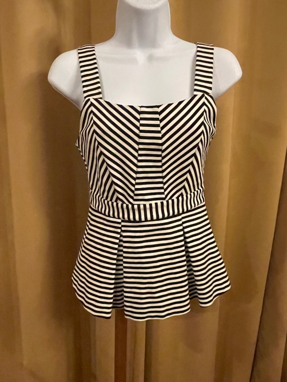 C Wonder Black & White Geometric Stripe Pleated, Peplum Top Size XS